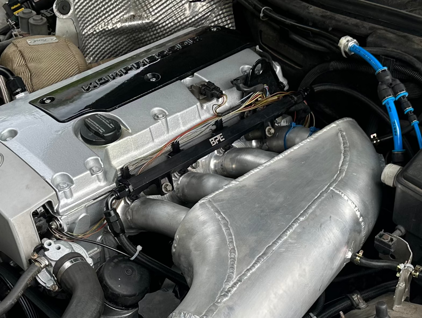 Mercedes M111 Billet Aluminium Fuel Rail. 2 Port Return Style - An6